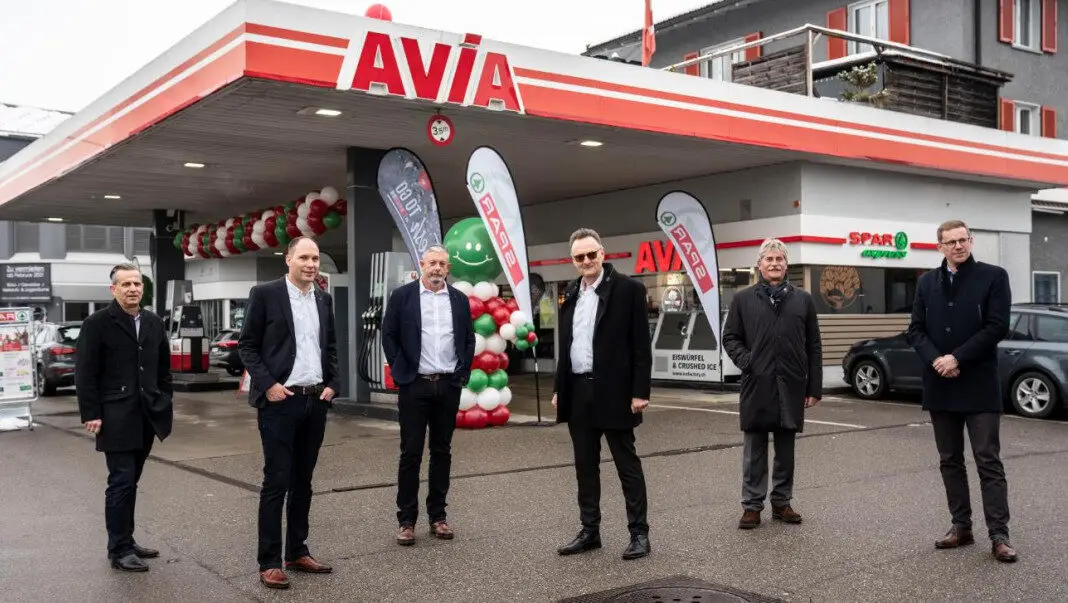 Zusammenarbeit AVIA und SPAR